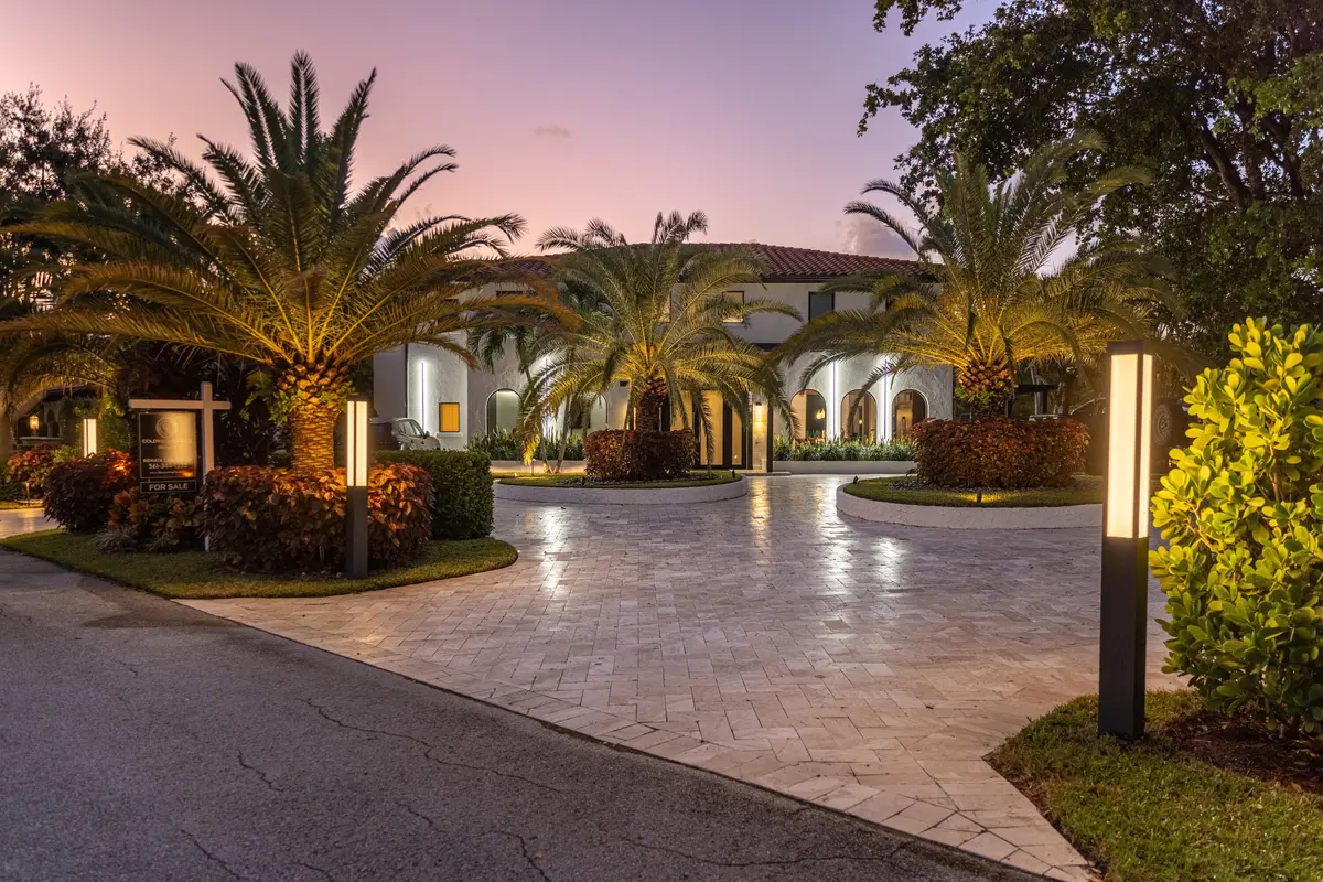 290 NW 6th Street, Boca Raton at 290 NW 6th Street, Boca Raton