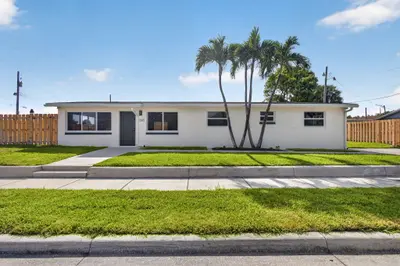 665 W 7th Street, Riviera Beach – sold