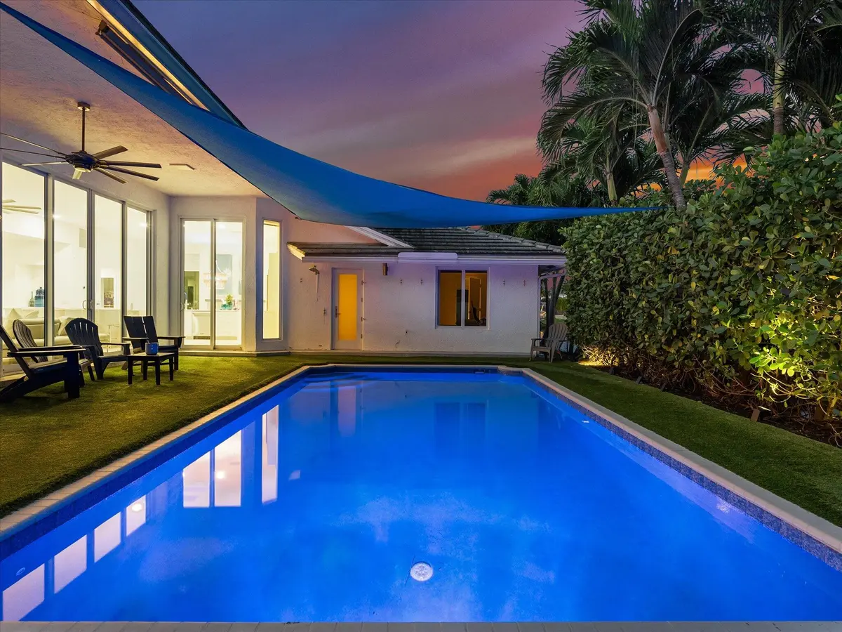 77-77 at 1002 Lake Shore Drive, Delray Beach