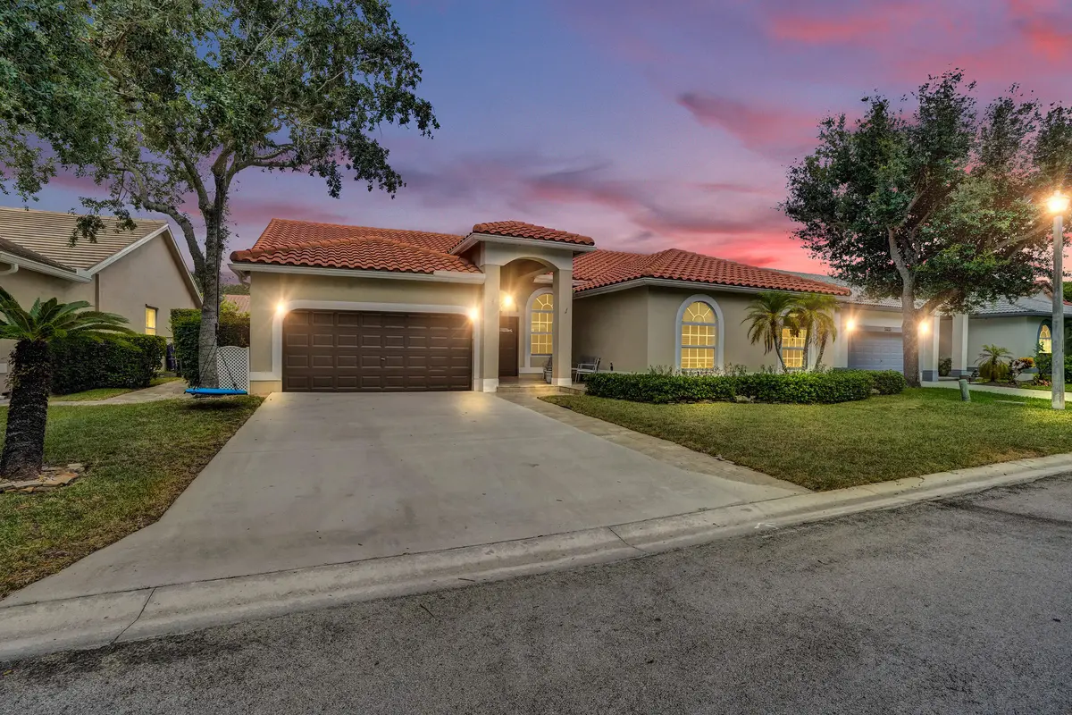 Front 2 at 5351 NW 57th Terrace, Coral Springs
