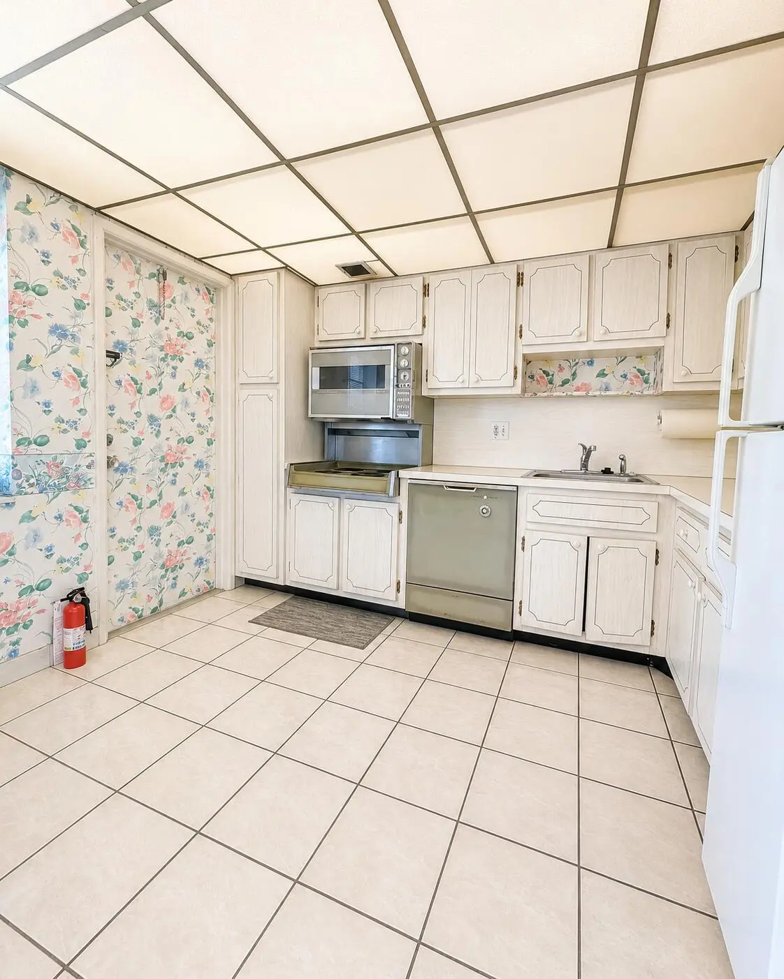 kitchen 1 at 2900 N Palm Aire Drive 307, Pompano Beach