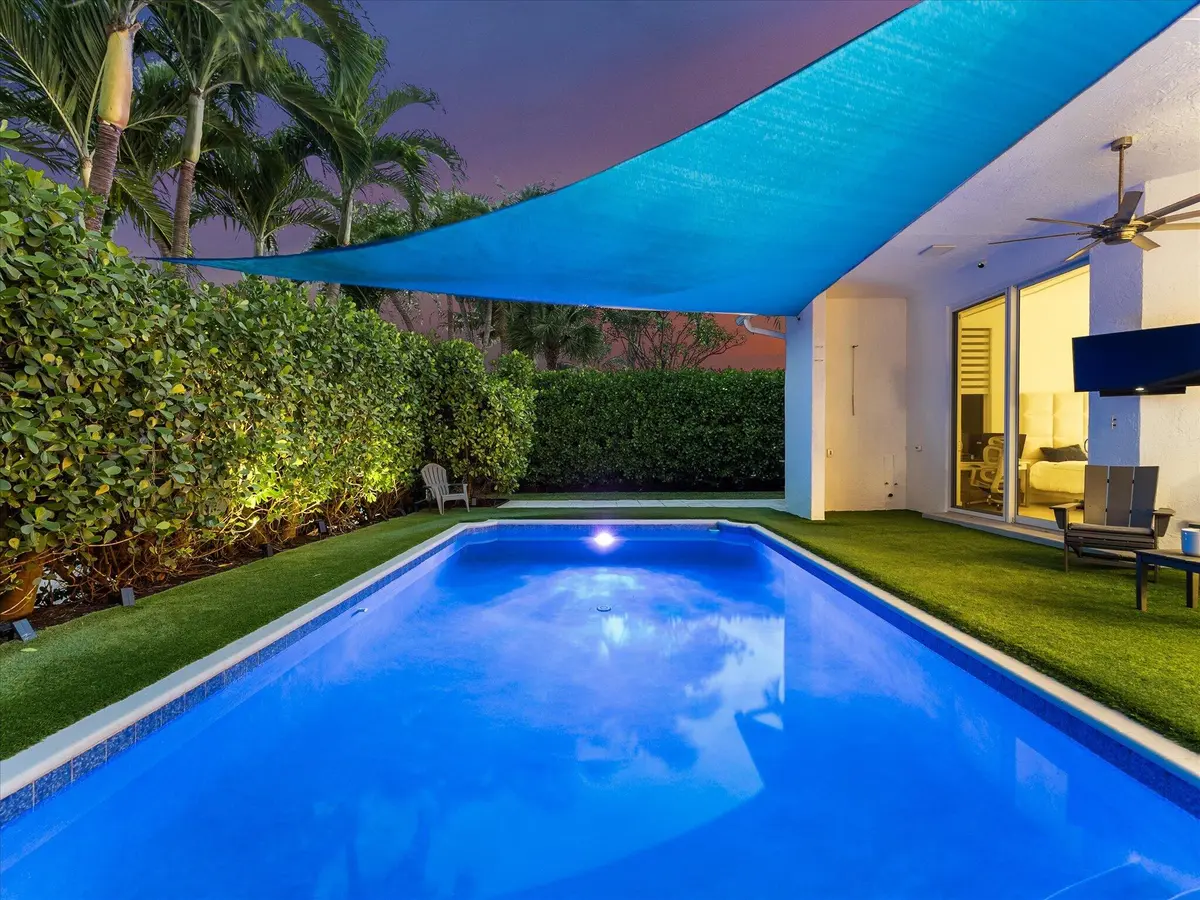 76-76 at 1002 Lake Shore Drive, Delray Beach