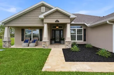 5825 NW Bates Avenue, Port St. Lucie – Single Family Residence for sale