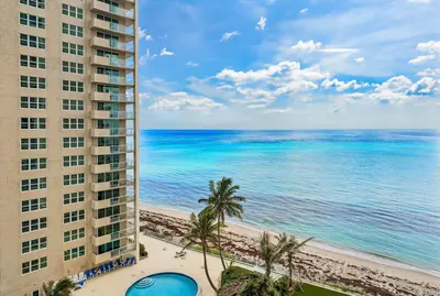 5420 N Ocean Drive 905, West Palm Beach – Condominium for sale