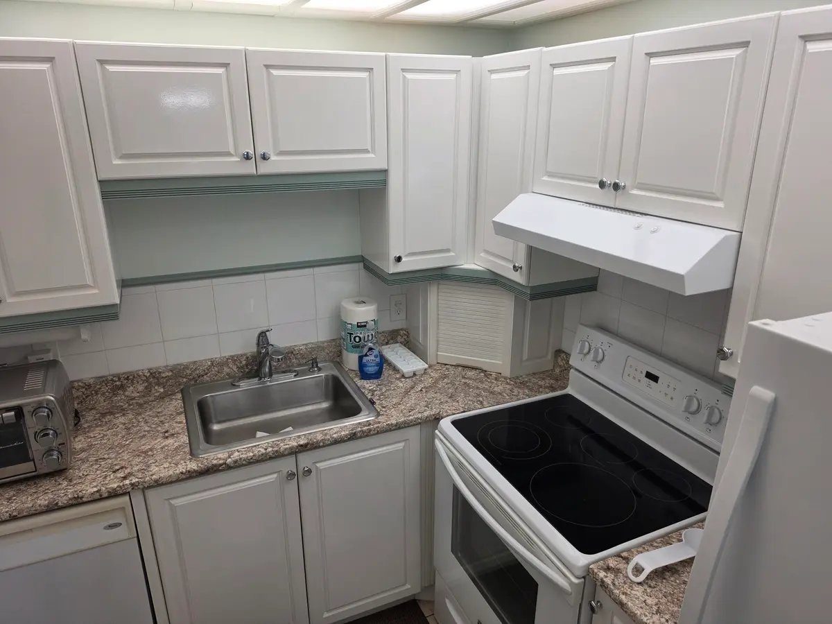 Kitchen at 15 Markham A, Deerfield Beach