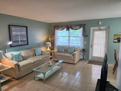 15 Markham A, Deerfield Beach – Condominium for rent