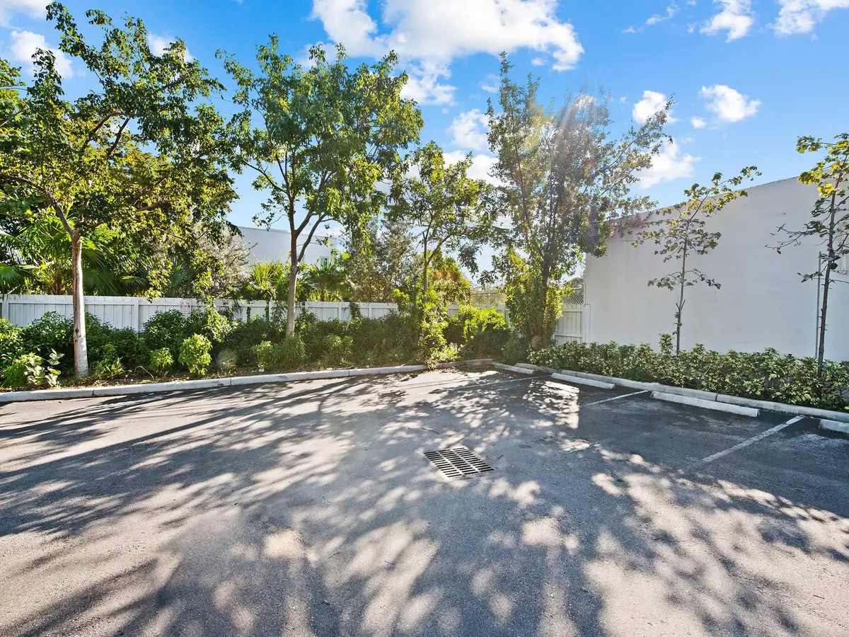 Photo 6 at 1416 NE 4th Avenue, Fort Lauderdale