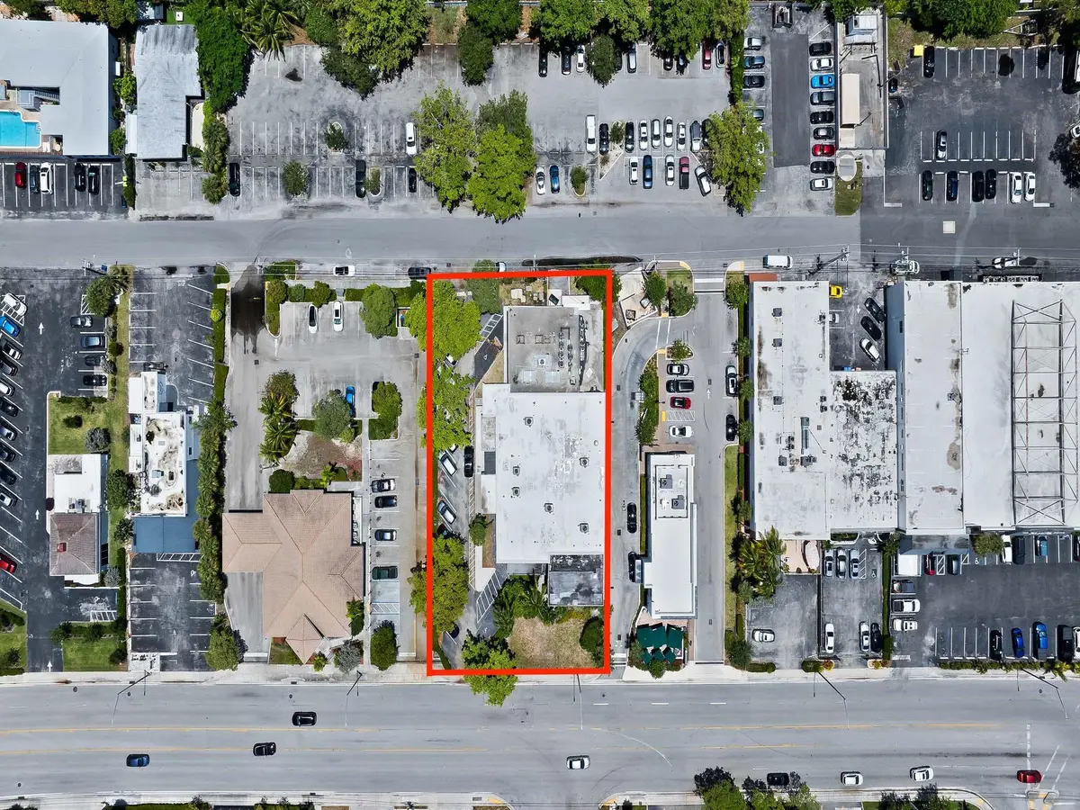 Photo 2 at 1471 NE 26th Street, Wilton Manors