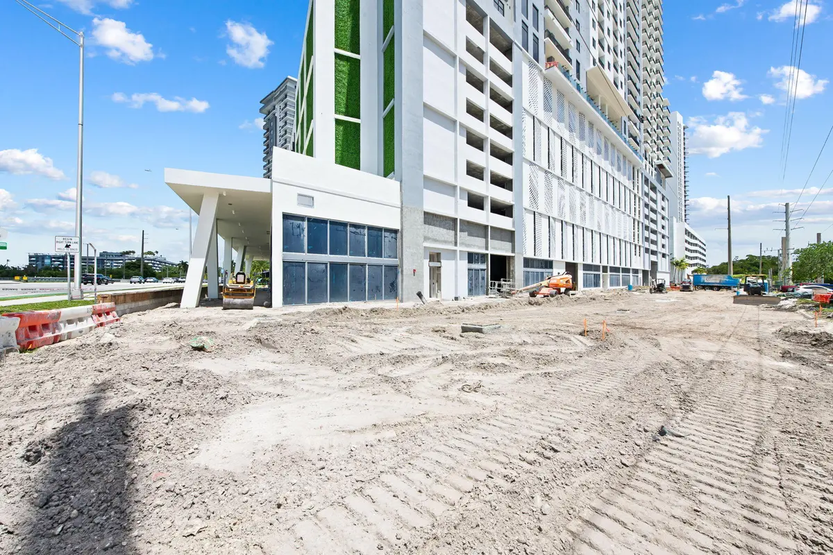 8-web-or-mls-DSC_8578 at 16375 Biscayne Boulevard, North Miami Beach