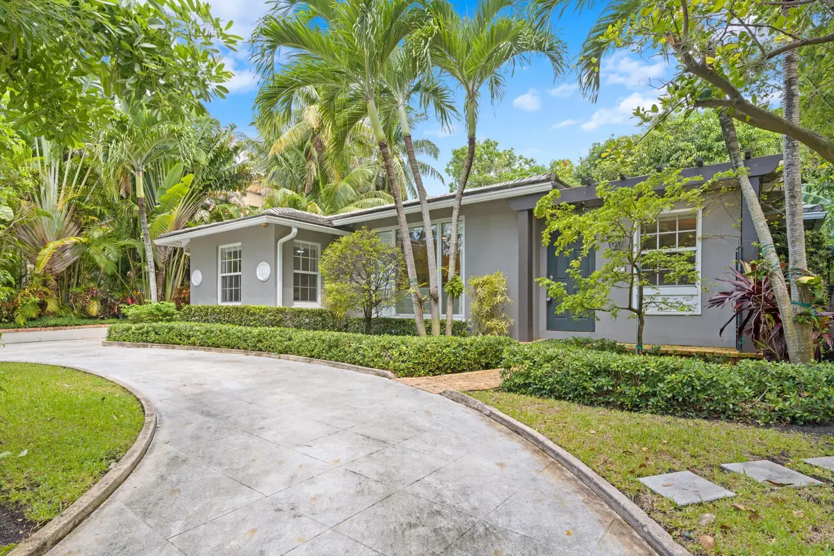 Front at 733 Sunset Road, West Palm Beach