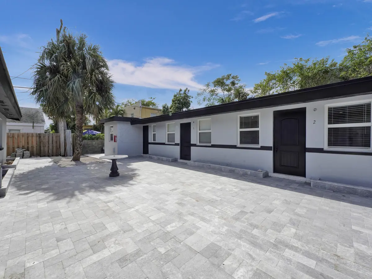 20250923163855036164000000-o at 332 Walton Boulevard, West Palm Beach