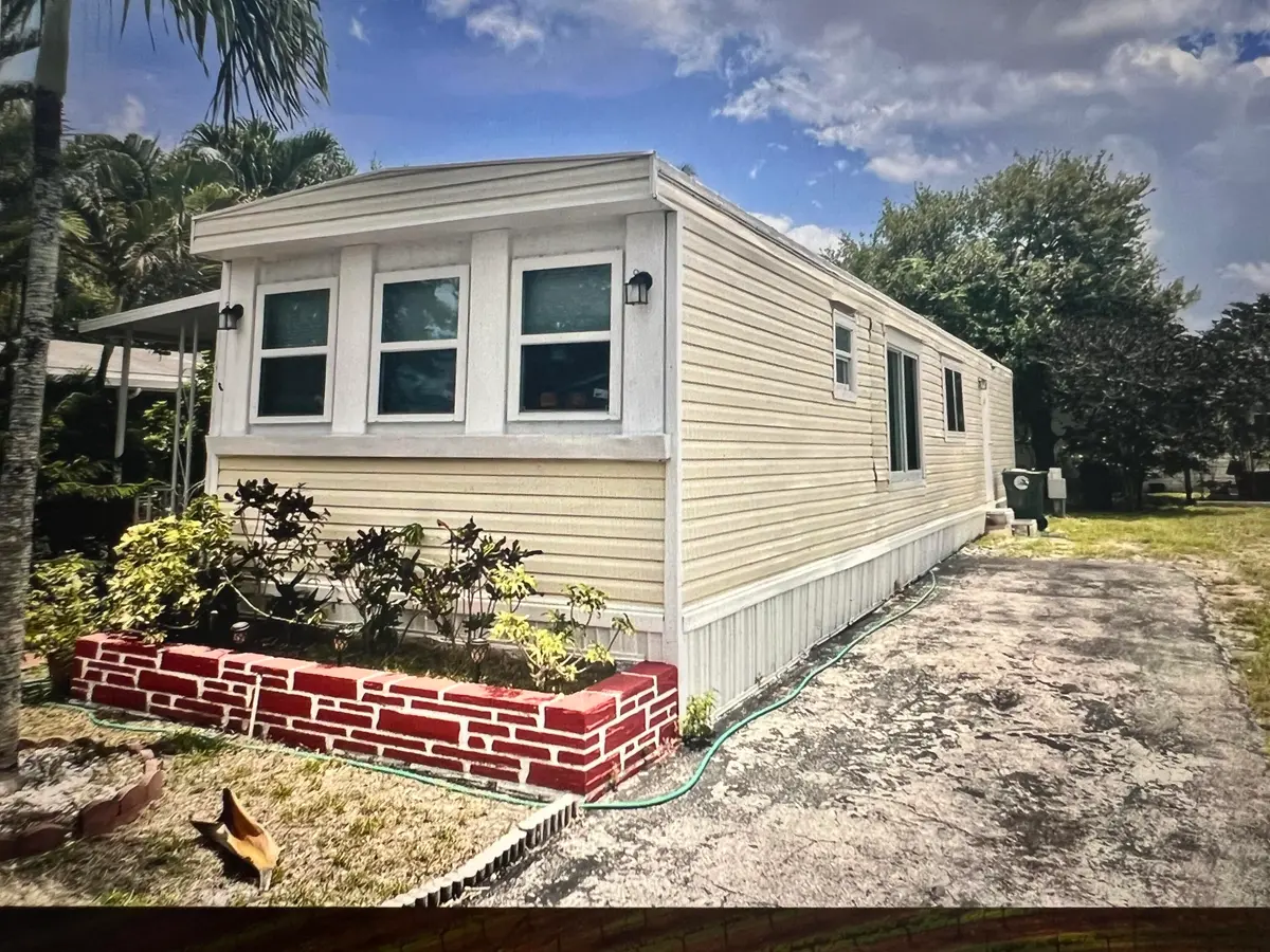 IMG_2678 at 4540 NW 68th Street, Coconut Creek