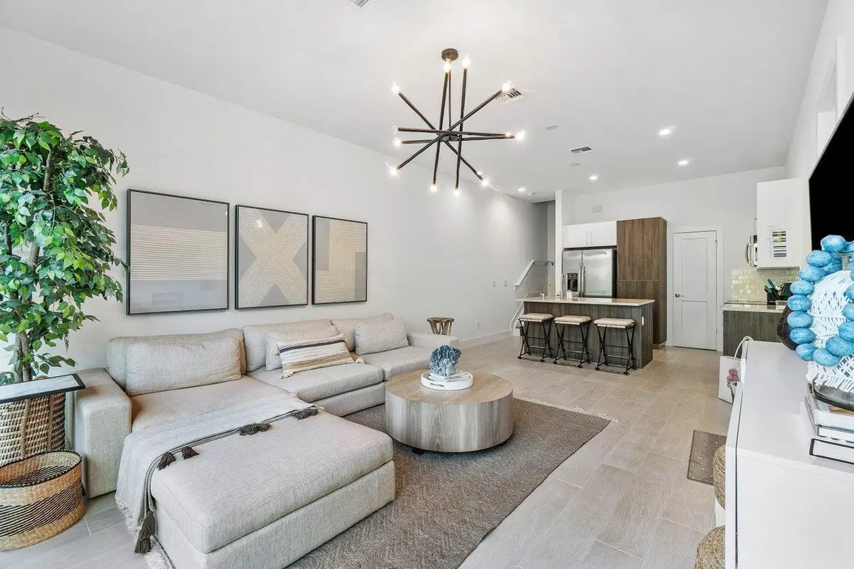 005-2211FloridaBoulevard-DelrayBeach-FL- at 2211 Florida Boulevard A, Delray Beach