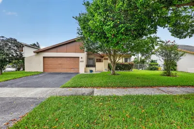 3857 NW 1st Place, Deerfield Beach – sold