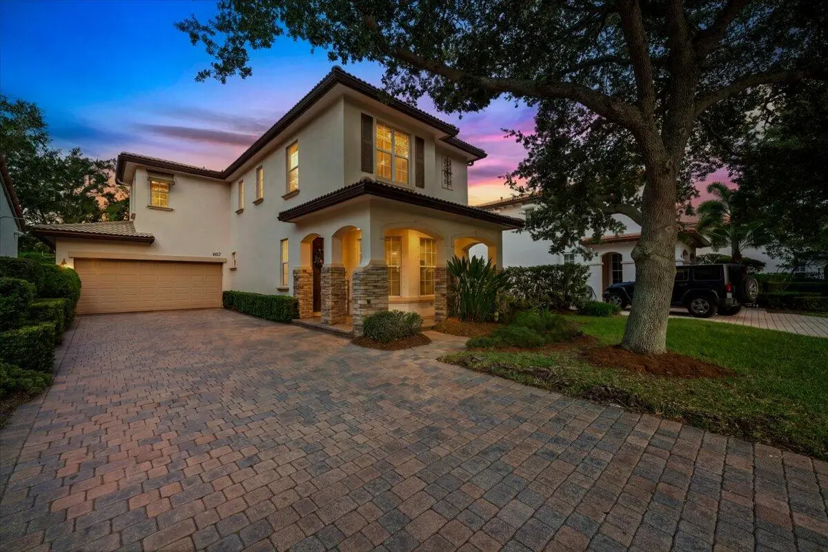Cul-De-Sac Location at 603 Castle Drive, Palm Beach Gardens