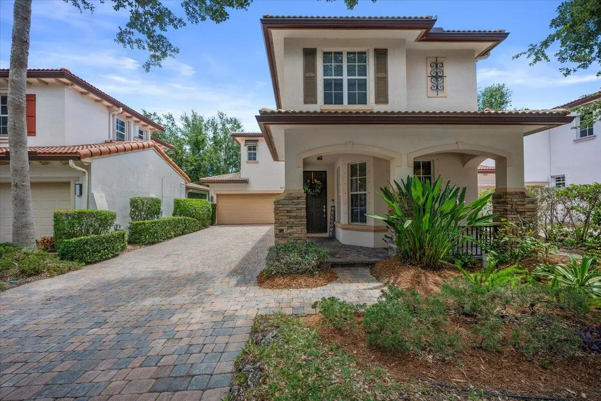 Super Extended Driveway at 603 Castle Drive, Palm Beach Gardens