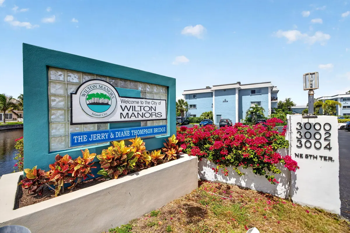 52-web-or-mls-b699A0295 at 3004 NE 5th Terrace 216-c, Wilton Manors