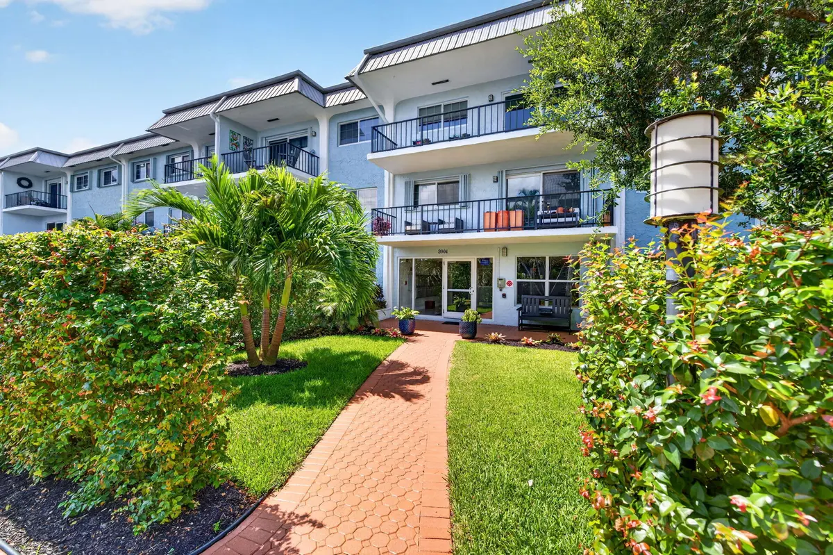 1-web-or-mls-b699A0215 at 3004 NE 5th Terrace 216-c, Wilton Manors