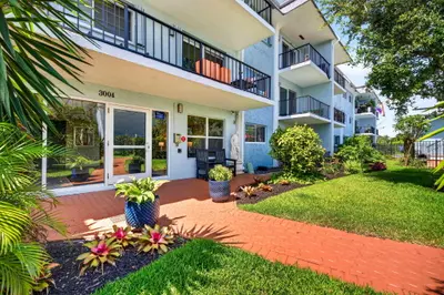 3004 NE 5th Terrace 216-c, Wilton Manors – Condominium for sale