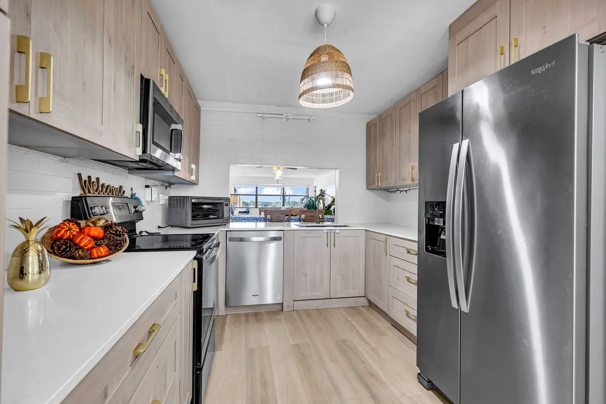 1-3 at 2705 NW 104th Avenue 406, Sunrise