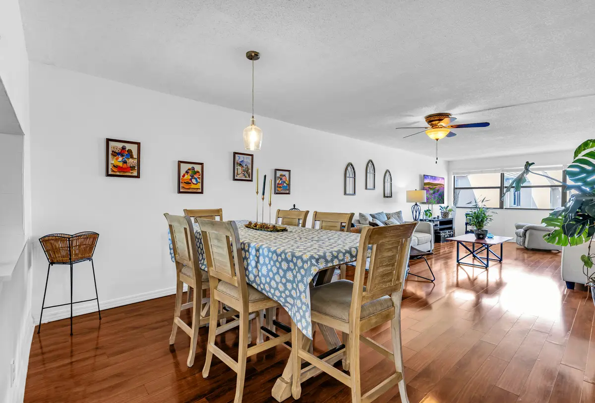 1-11 at 2705 NW 104th Avenue 406, Sunrise