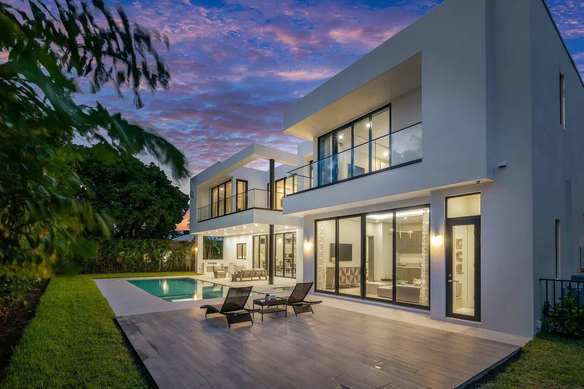 Twlight at 2391 Areca Palm Road, Boca Raton