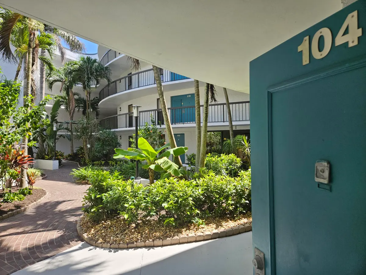 1357 NE Ocean 104, Stuart, FL – photo 2