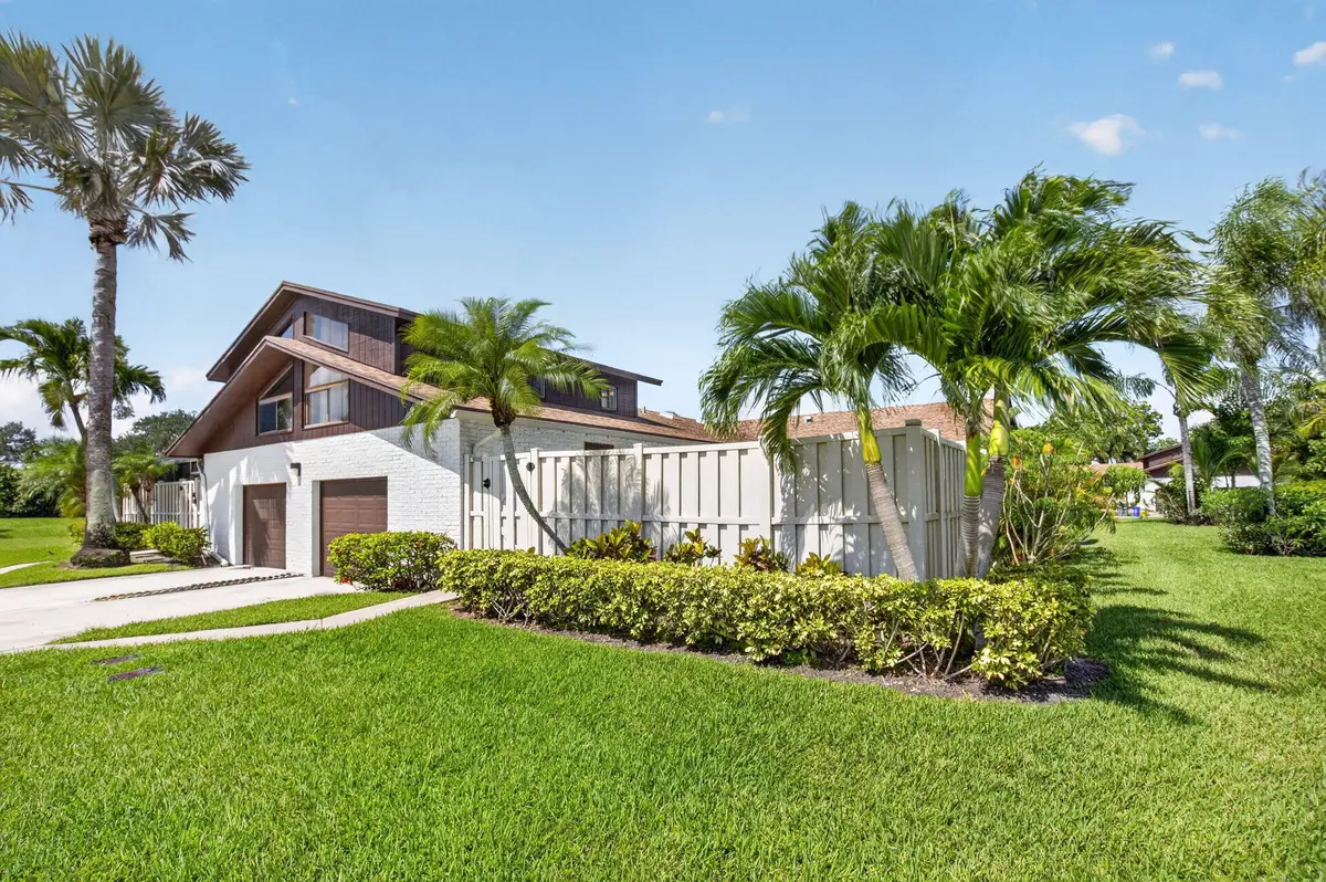 Boca Gardens Patio Home at 9622 Boca Gardens Parkway B, Boca Raton