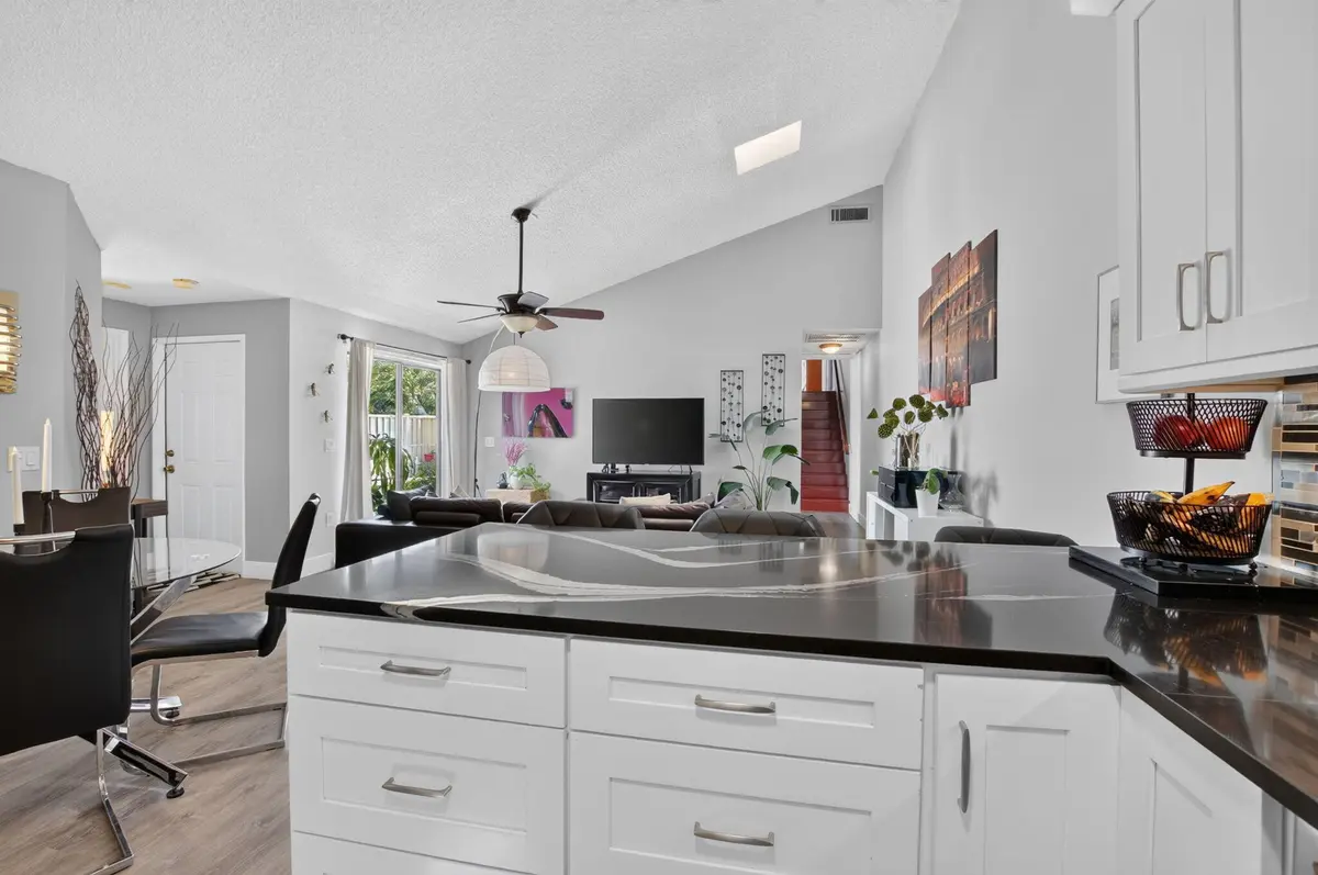 SS APPLIANCES at 9622 Boca Gardens Parkway B, Boca Raton