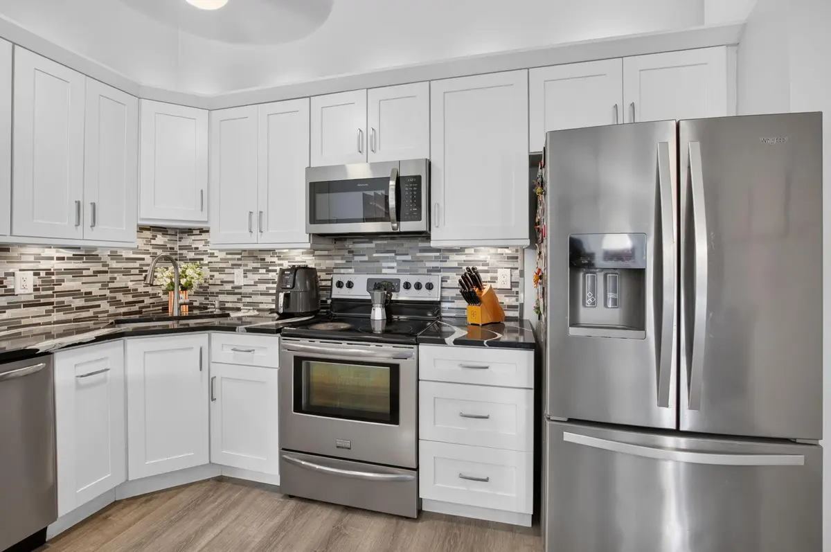 REMODELED KITCHEN at 9622 Boca Gardens Parkway B, Boca Raton