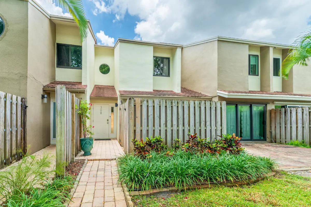 20260615 - 308 City View Drive - MR-1 at 308 City View Drive, Fort Lauderdale