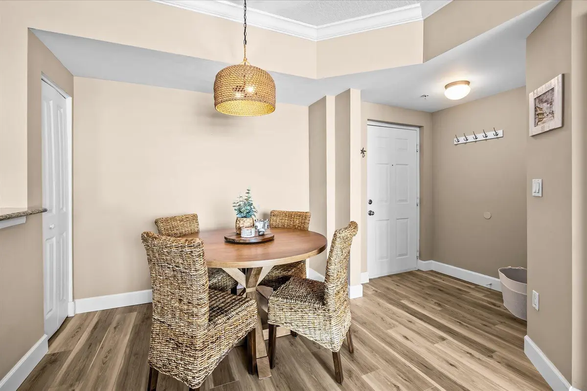 05-flag in-14 at 715 NW Flagler Avenue 302, Stuart