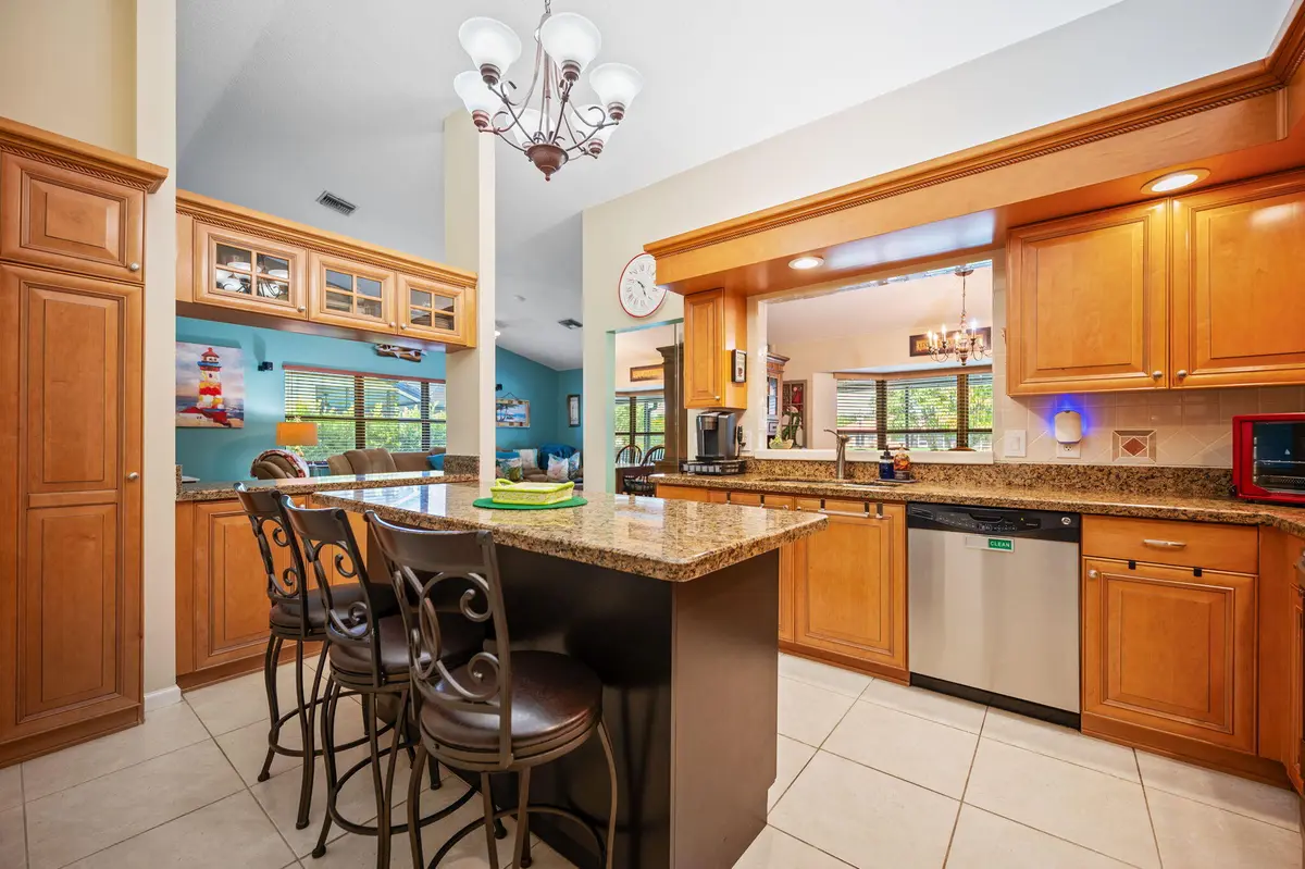 10-web-or-mls-5531-hawkes-bluff-ave at 5531 Hawkes Bluff Avenue, Davie