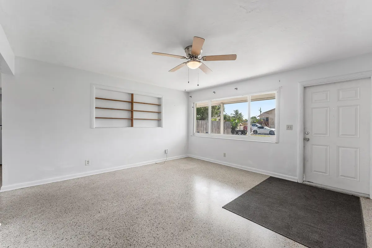 005-707SouthBroadway-Lantana-FL-33462-SM at 707 S Broadway, Lantana