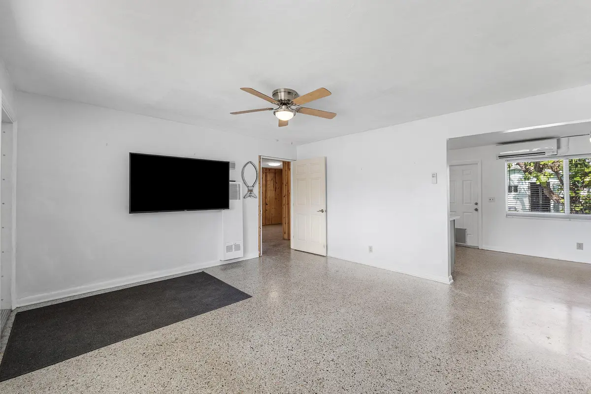 007-707SouthBroadway-Lantana-FL-33462-SM at 707 S Broadway, Lantana
