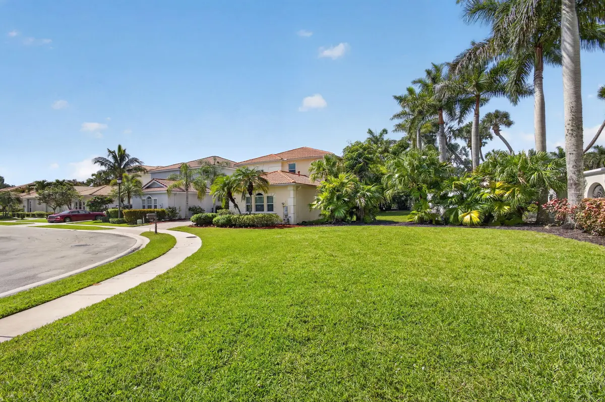1-web-or-mls-5D1A1247 at 136 Casa Grande Court, Palm Beach Gardens