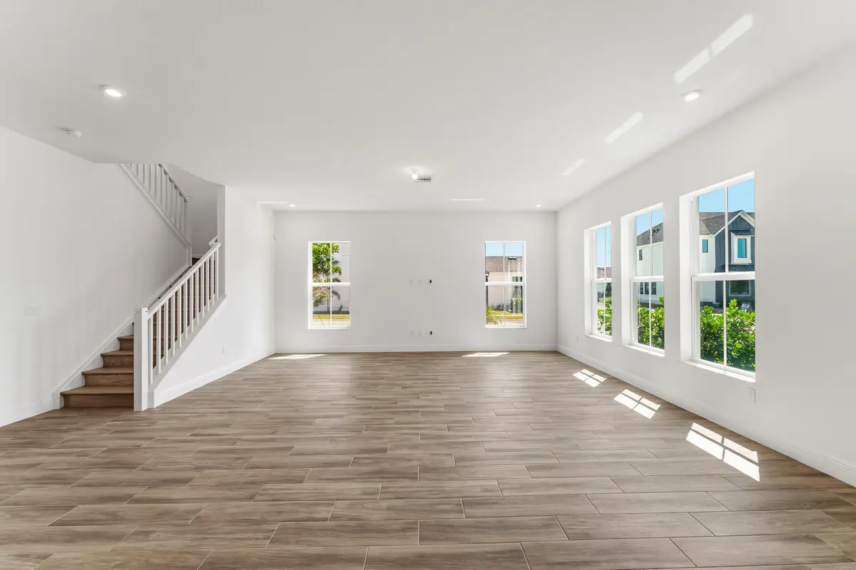 US_SEF_SEASIDE_LOT 223_GREAT ROOM at 910 SW Newfield Avenue, Palm City