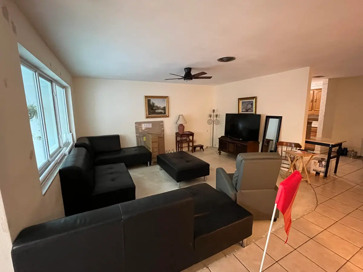 IMG_6303 at 5105 SW 92nd Avenue, Cooper City