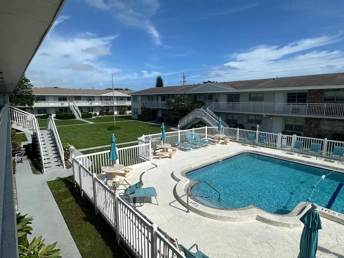 20241110133106784638000000-o at 3850 NE 21st Way 41, Lighthouse Point
