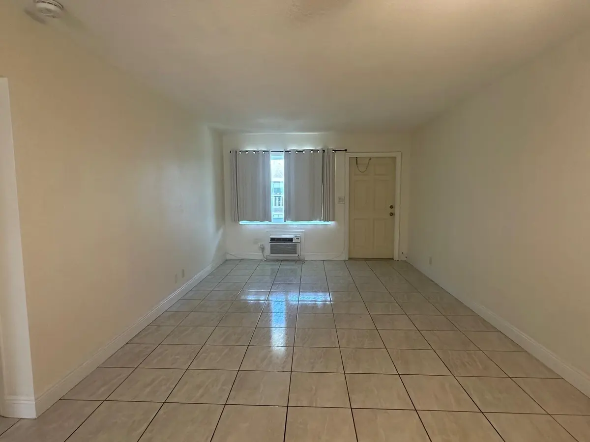 20241110133101266492000000-o at 3850 NE 21st Way 41, Lighthouse Point