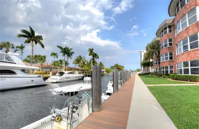 3111 NE 51st Street 405c, Fort Lauderdale – Condominium for sale