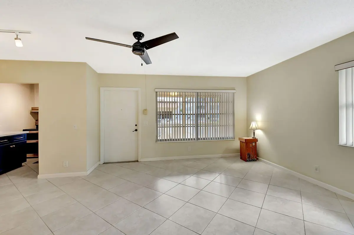 8-web-or-mls-DSC_6677-fotor-202502121111 at 638 Snug Harbor Drive E11, Boynton Beach