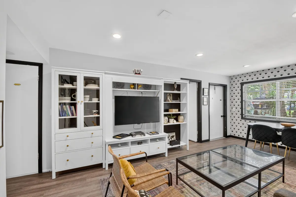 Living Wall unit w/ TV at 124 Lake Evelyn Drive, West Palm Beach