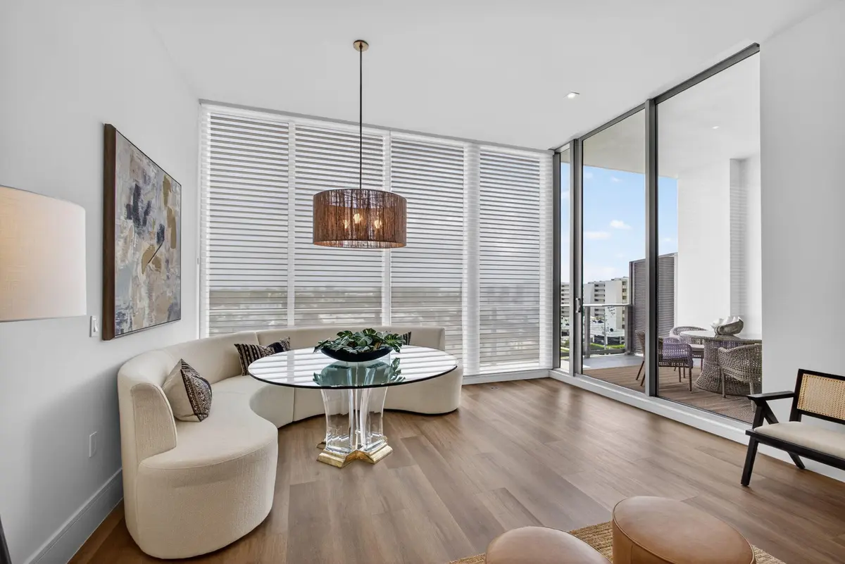 2-web-or-mls-2-web-or-mls-5D1A6734 at 220 Lake Shore Drive 613, Lake Park