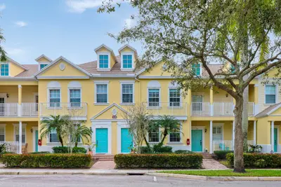 118 Seagrape Drive 105, Jupiter – Townhouse for sale