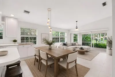 2774 Livingston Lane, West Palm Beach – Villa for sale