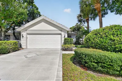 8081 SE Double Tree Drive, Hobe Sound – Single Family Residence for sale