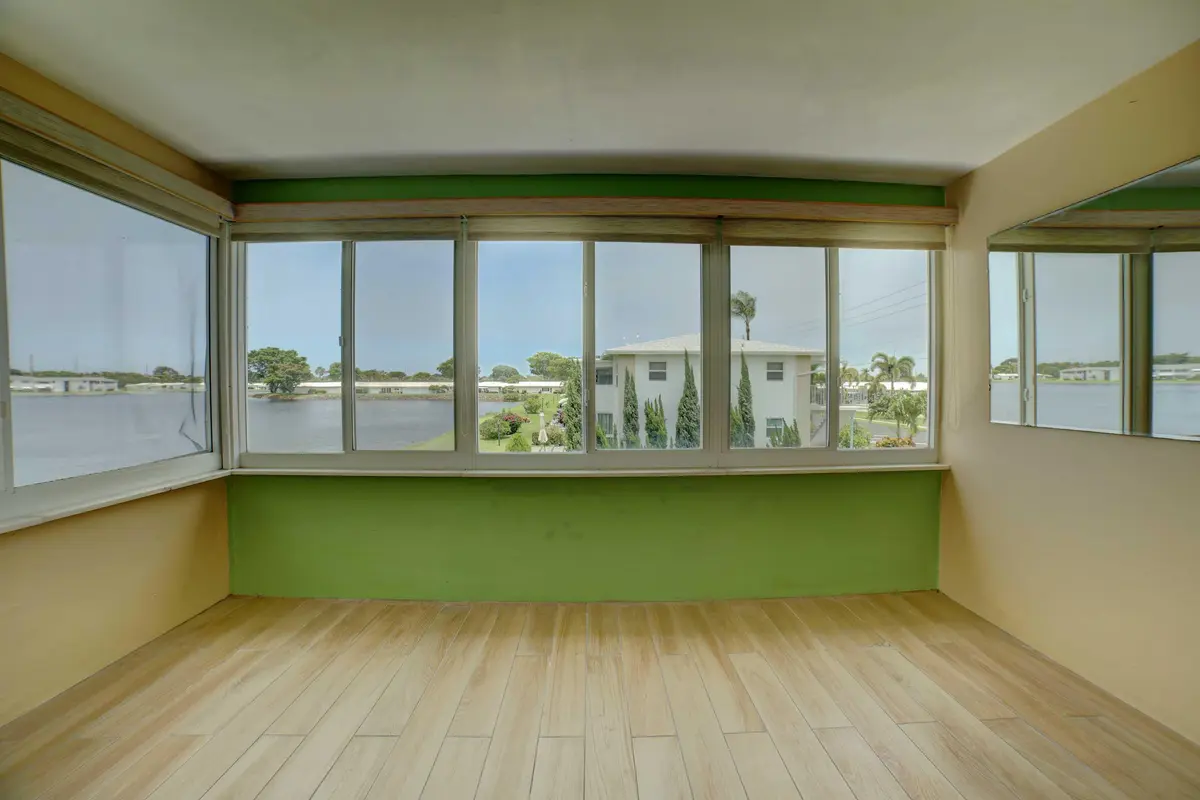 1118 Lake Terrace 204, Boynton Beach, FL – photo 2
