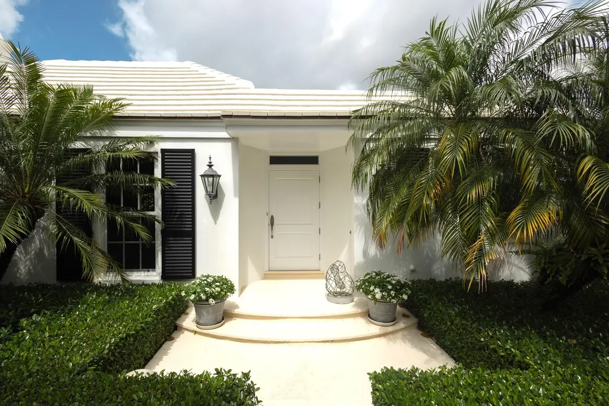NM 22 Entry at 6880 N Ocean Boulevard 22, Ocean Ridge