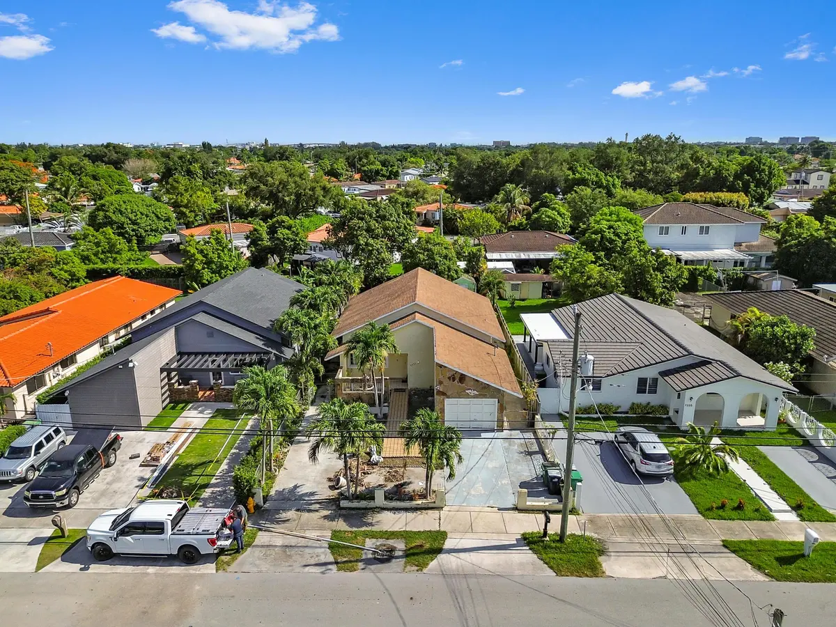 28 drone 02 at 7337 SW 21st Street, Miami